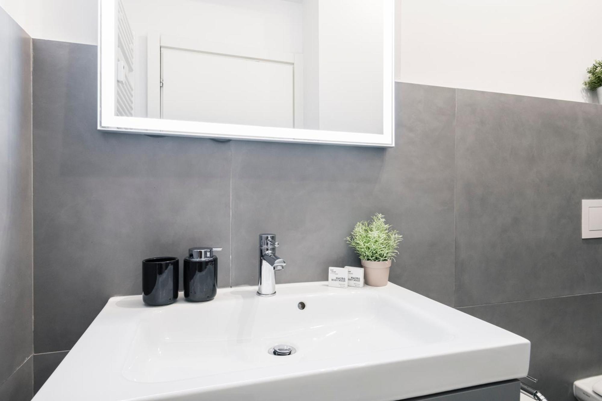 114 - Amazing Flat Fully Furnished In P.Ta Romana Milão Exterior foto